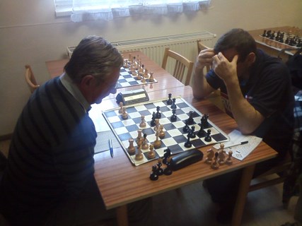 těsně před koncem partie na 8.stole